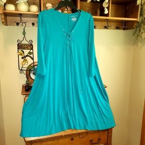 BOUTIQUE + BLUE TEAL FLOWY DRESS